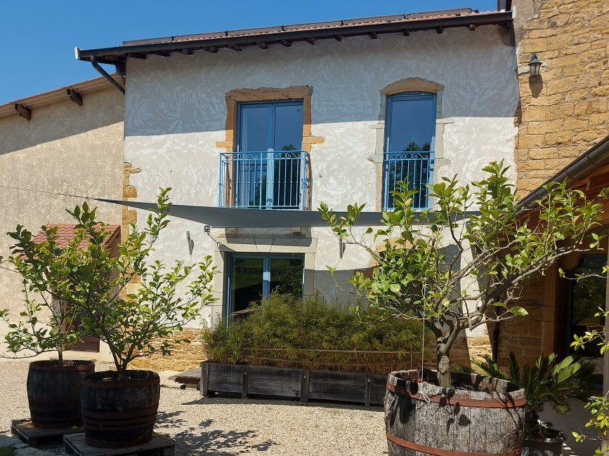 gite-stone-spa-chasselay